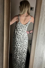 Load image into Gallery viewer, Simple Maxi Dress w/ Pckts