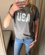 Load image into Gallery viewer, Distressed USA-Graphic T